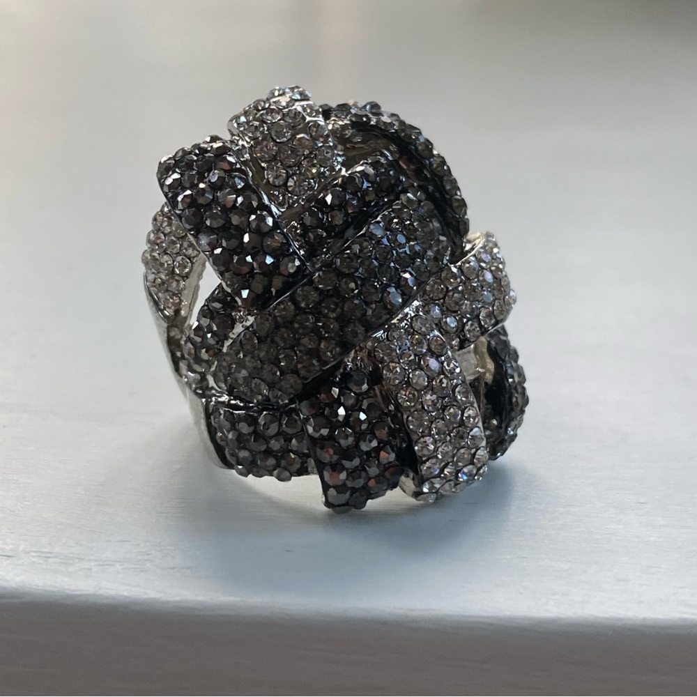 Black & White Rhinestone Ring - Picture 10 of 14